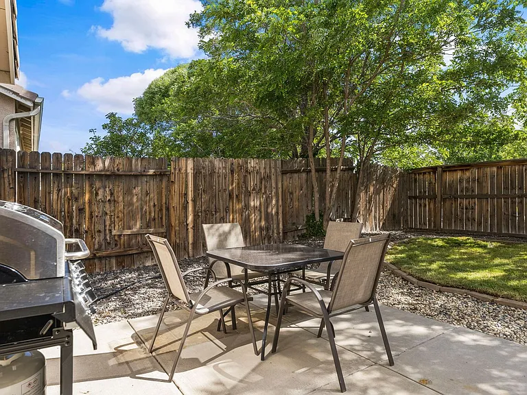 10640 Arbor Way — Photo 27