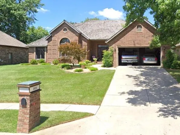 2025 E Briar Street, Springfield, MO 65804