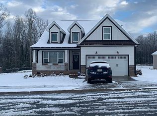 224 Grayson Dr, Travelers Rest, SC 29690