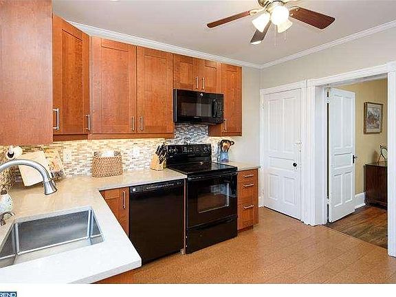 5th image of 232 Highland Ave