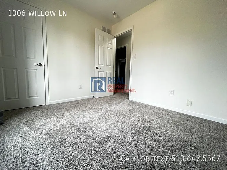1006 Willow Ln — Photo 16
