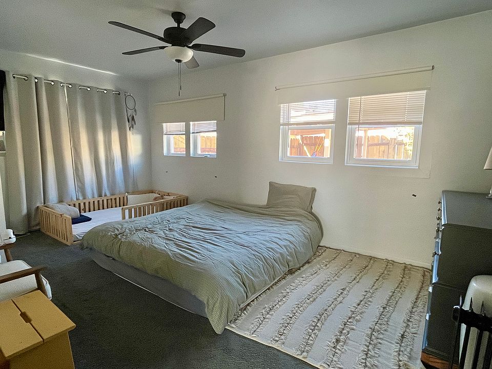 1st image of 3060 Hawthorn St