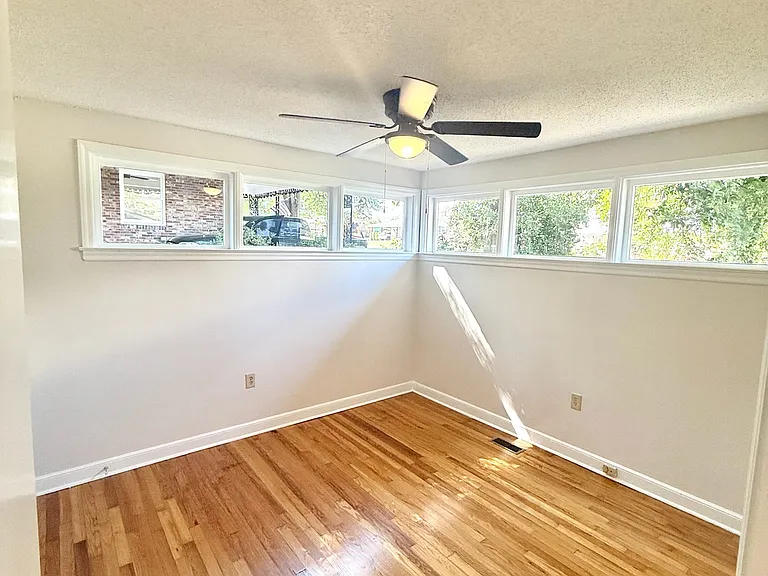 1035 Indigo Ave — Photo 11