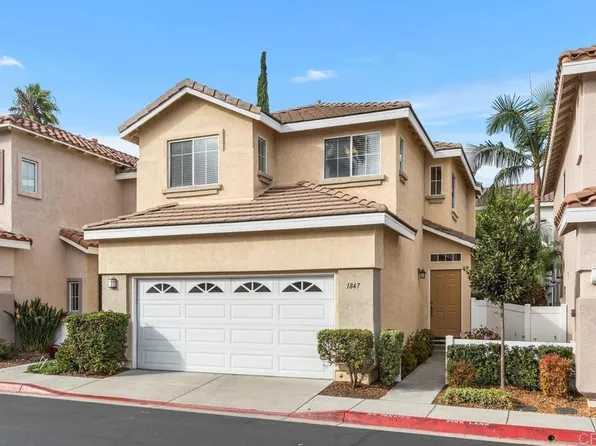 1847 Saint Lucia Way, Vista, CA 92081