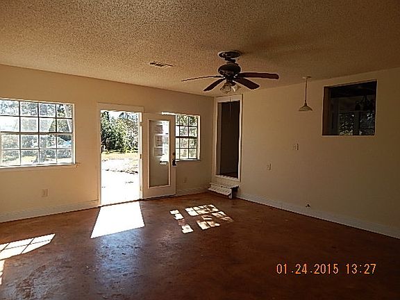 4th image of 58022 Saint Genevieve Ln