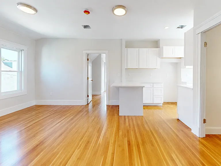 42 Curtis Ave — Photo 8