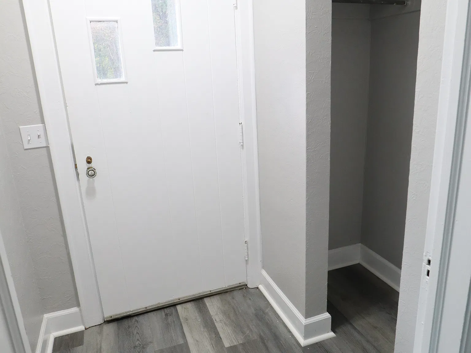 3 bed, 1.5 bath, 1477 sqft, $2,595 — Photo 4