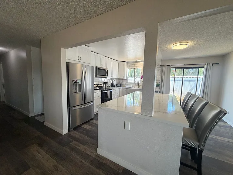 1186 Emory St — Photo 5