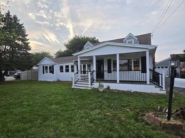 51 Tameling Ave, Babylon, NY 11702