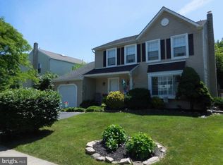 425 Dorchester Ln, Perkasie, PA 18944