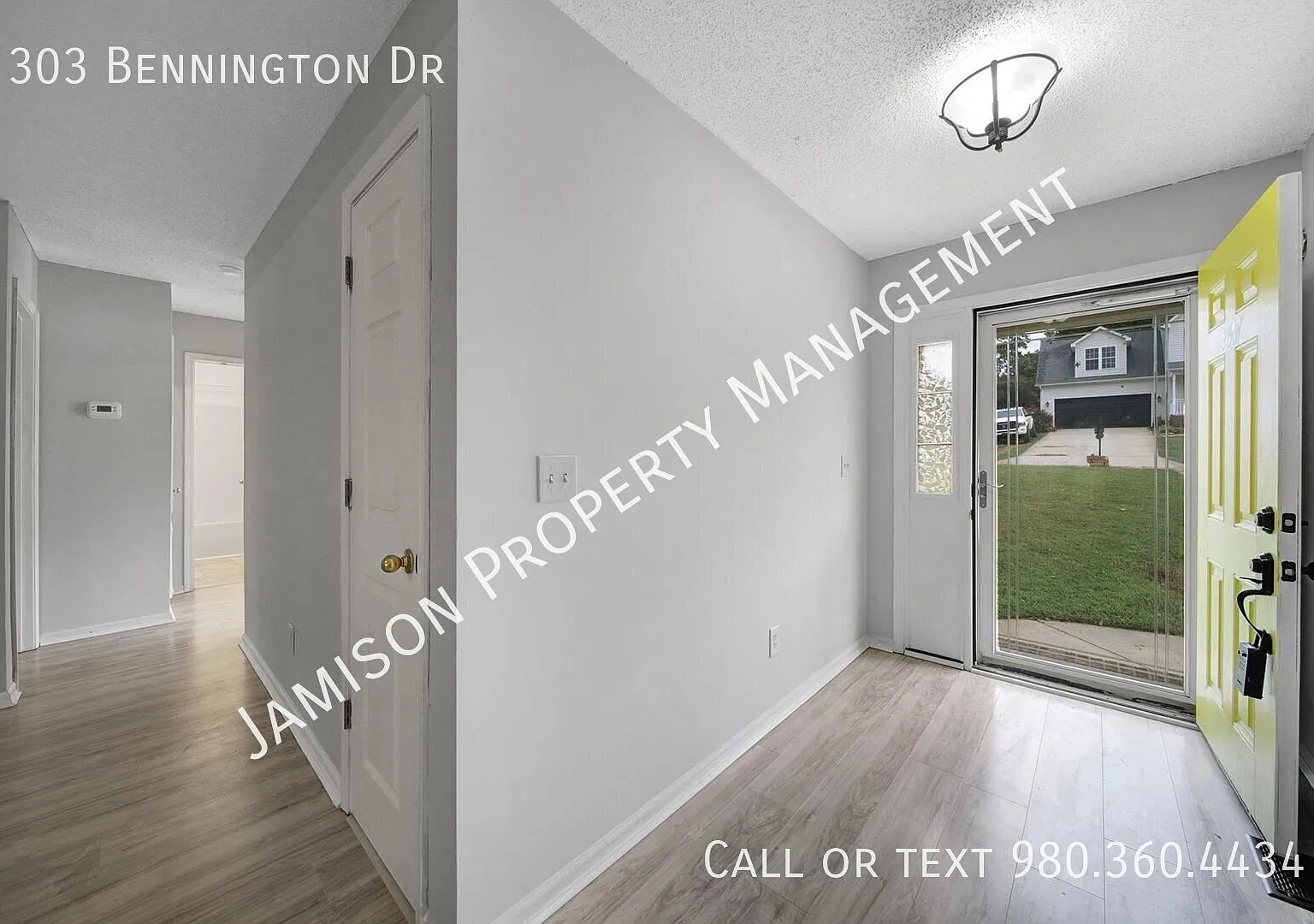 Lovely 3 Bed 2 Bath Ranch Home in Stanley! — Photo 3