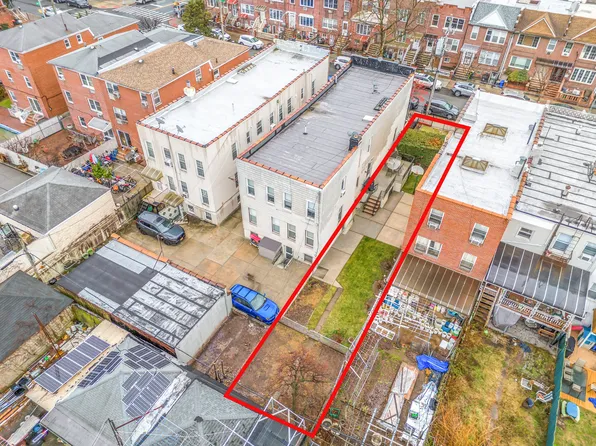 1165 Ovington Avenue image 1 of 5