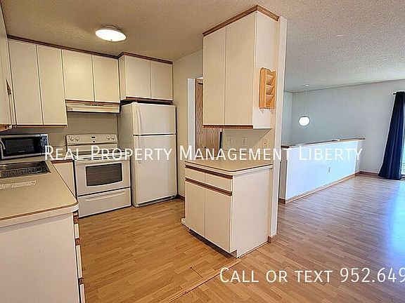 4th image of 197 Appleblossom Ln