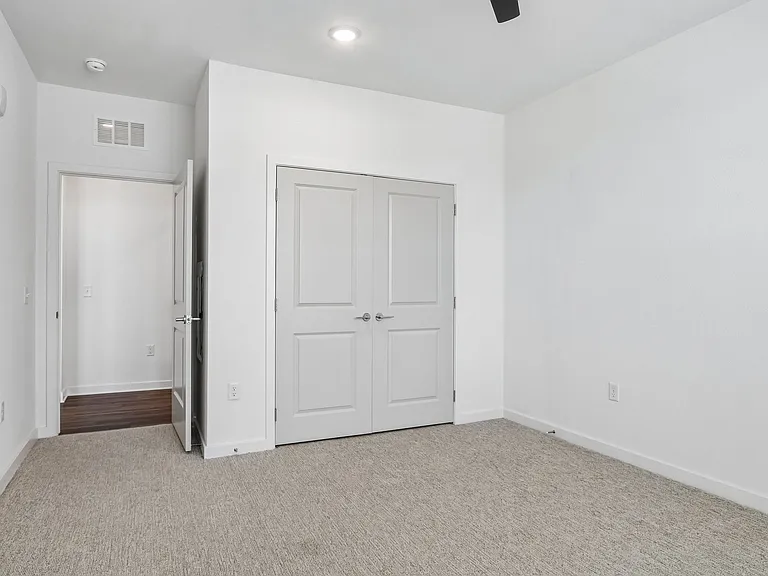 Velara Luxury Apartments — Photo 69
