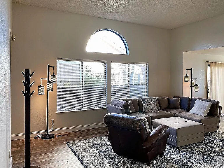 1940 Sierra Highlands Dr — Photo 19