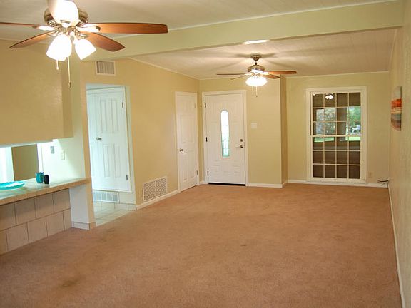 2nd image of 1302 Casa Verde Dr