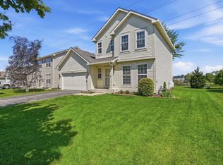 2840 Heather Ln, Montgomery, IL 60538