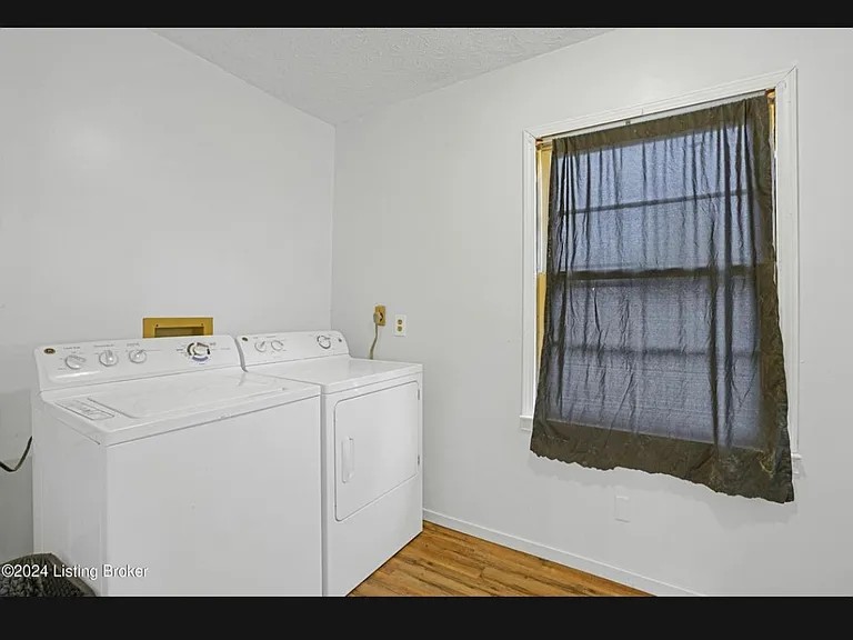 5713 Walnut Way — Photo 7