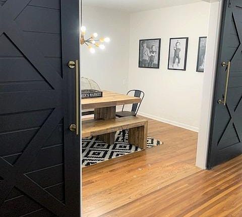 5th image of 2211 Melrose Ln