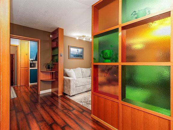 4th image of 4420 S 53rd St