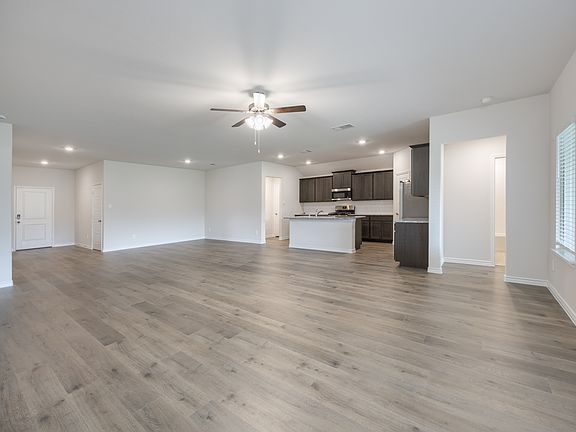 5th image of 319 Colony Way