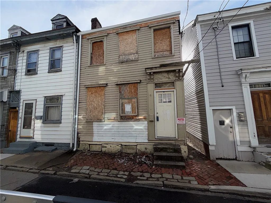 1812 Harcum Way photo 1