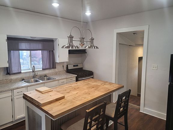 5th image of 112 W 4th St