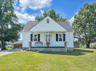 4028 Rockingham Blvd, Roanoke, VA 24014