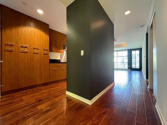 4th image of 868 Minnesota St Unit 313