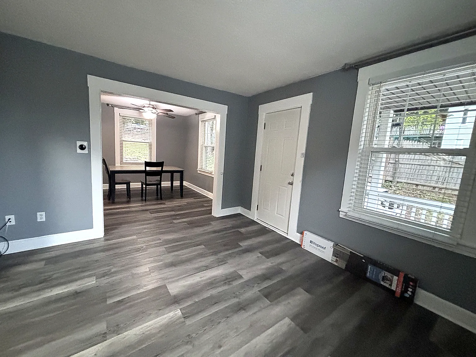 3 bed, 945 sqft, $2,400 — Photo 4