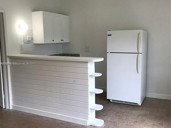 2nd image of 510 Eldron Dr APT 1