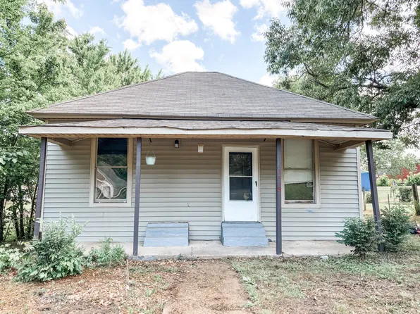 1518 S College St, Covington, TN 38019