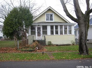 129 Marsden Rd, Syracuse, NY 13208