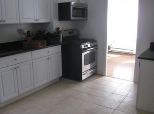 166 Endicott St APT 4, Boston, MA 02113