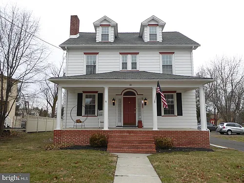 80 E Main St Photo 1
