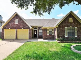 8518 Rose Garden Dr, Houston, TX 77083