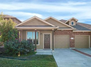 1520 Muirfield Bend Dr, Hutto, TX 78634