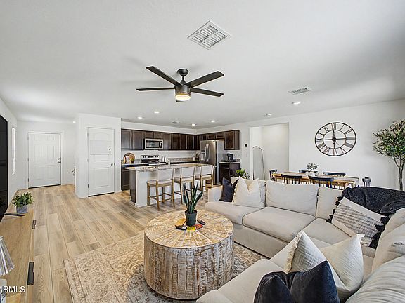 5th image of 2928 W ESTES Way