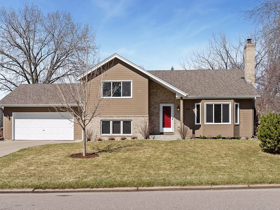 1st image of 836 Woodridge Dr S