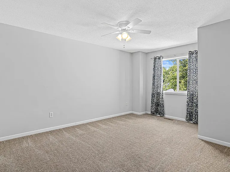 1234 Crystal Pl E — Photo 23