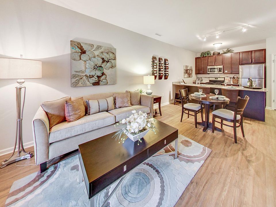 Wheaton 121 Luxury Apartment Rentals Wheaton, IL Zillow