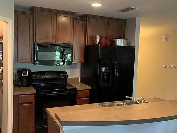2nd image of 6340 Windsor Lake Cir