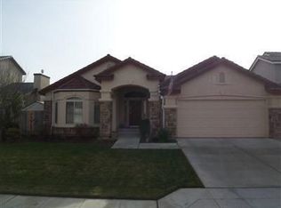 6699 E Simpson Ave, Fresno, CA