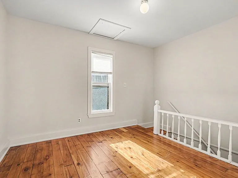 816 Innes St NE — Photo 7