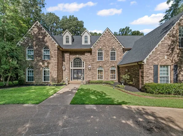 965 Timberlake Dr E, Cordova, TN 38018