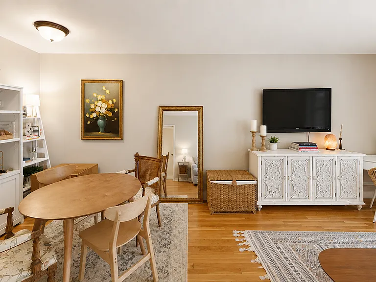 34 Babcock St #201 — Photo 2