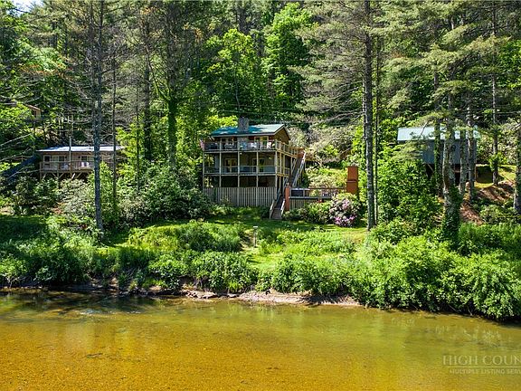 3rd image of 356 E New River Drive