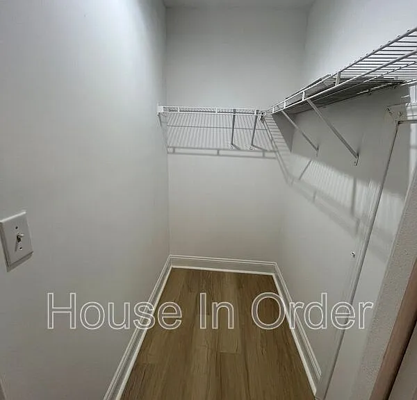208 Fountain Way — Photo 10