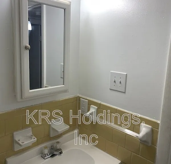 1215 Nelson St #D — Photo 10