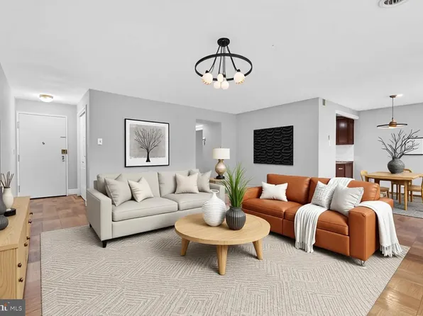 10428 Rockville Pik #301, Rockville, MD 20852